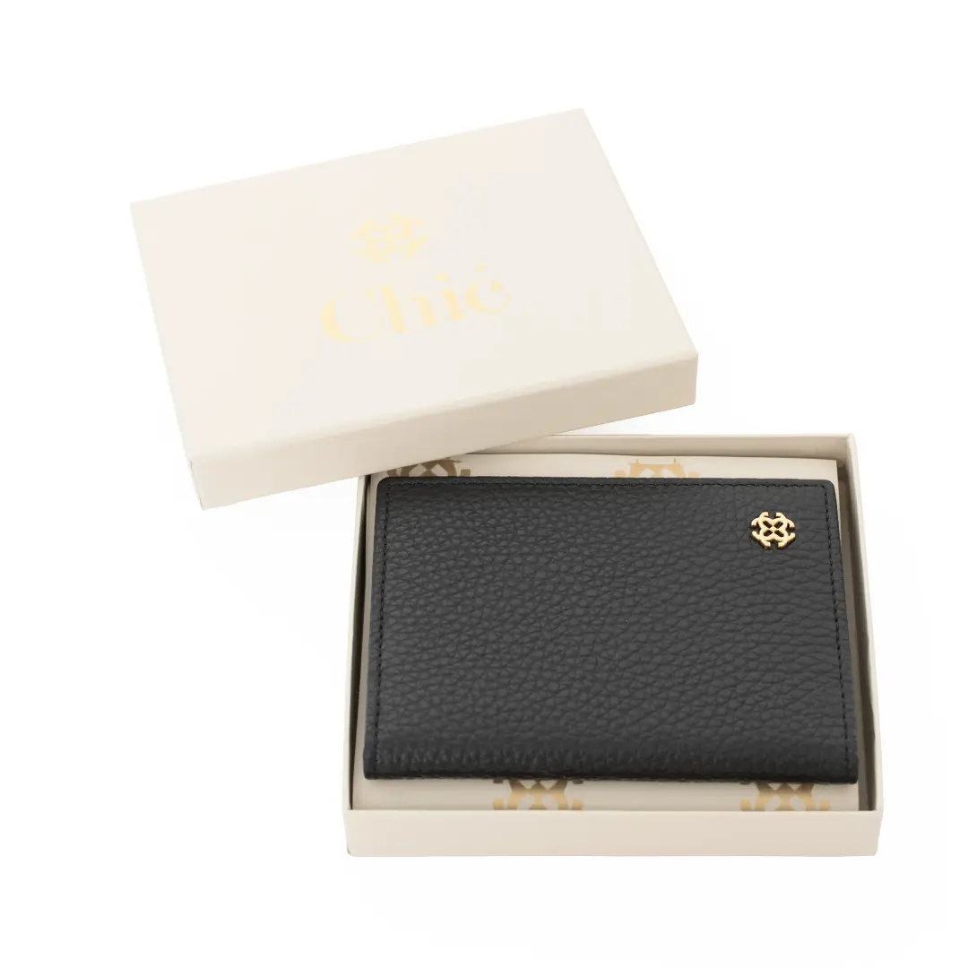 Chic Bifold Card Holder